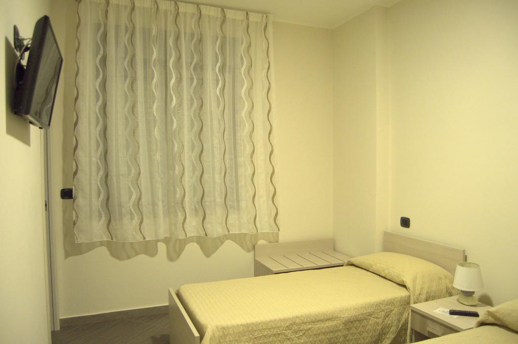 Civico 83 Bed & Breakfast เรจโจ ดี คาลาเบีย ภายนอก รูปภาพ